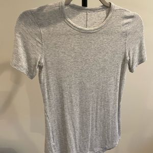 Lululemon gray size 4 shirt